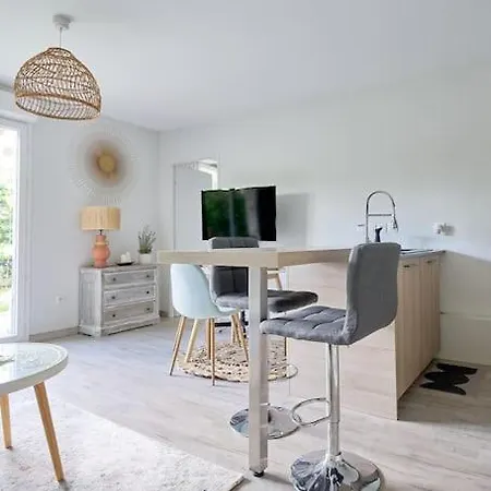 Le Cocon Boheme Chic Apartment